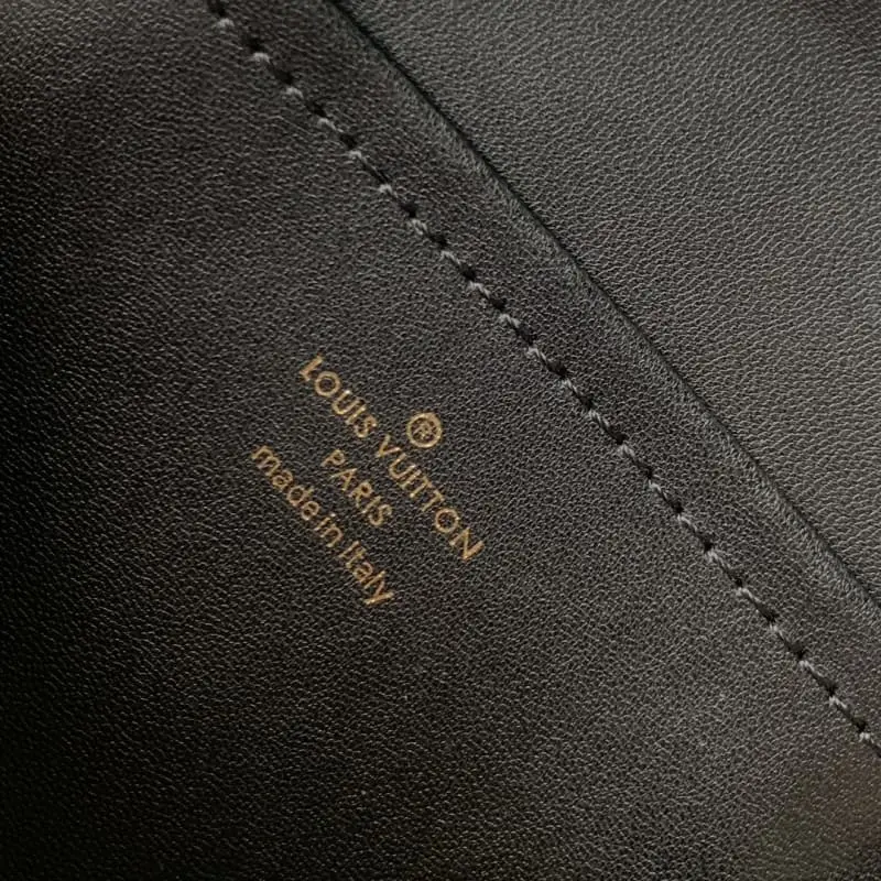 M24261 Beige 20.5x13.5x12cm High Quality Bags - Image 8