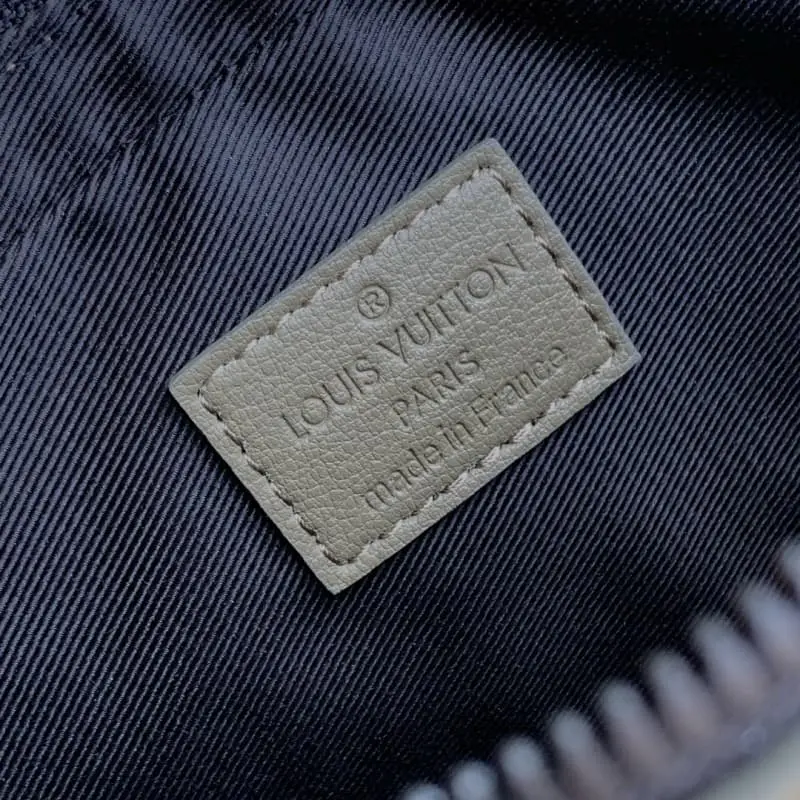 M12490 18.5x7x25cm High Quality Bags - Image 8