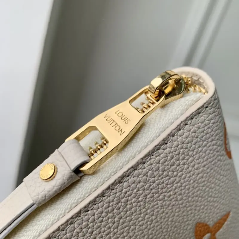 M82206 19.5x10.5x2.5cm High Quality Bags - Image 7