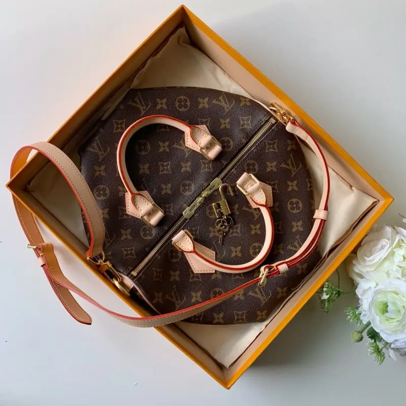 M41112 30x21x17cm High Quality Bags - Image 8