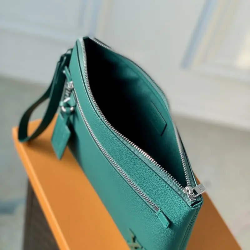 M82271 Green 30x22x5cm High Quality Bags - Image 8