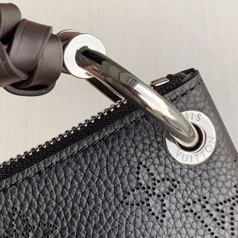 M56073 32x26x17cm High Quality Bags - Image 6