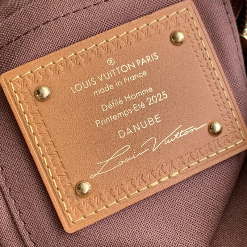 M14024 20x8x13.5cm High Quality Bags - Image 8