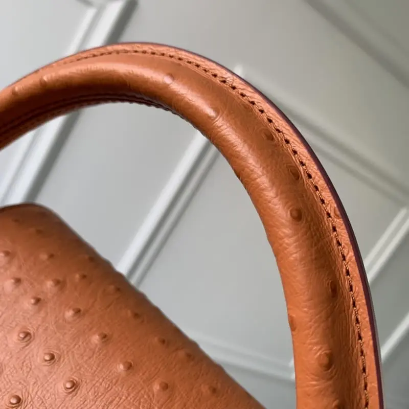 N81409 27x18x9cm High Quality Bags - Image 8