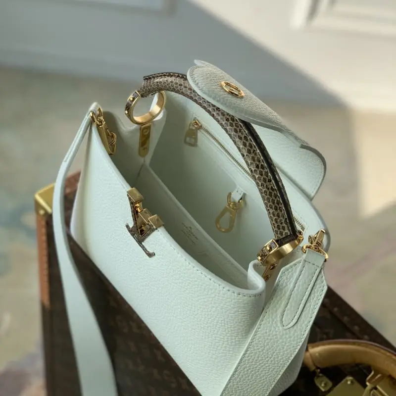 M56399 27x18x9cm High Quality Bags - Image 8