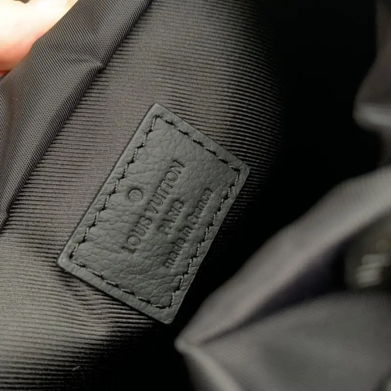 M82248 13x21x8.5cm High Quality Bags - Image 8