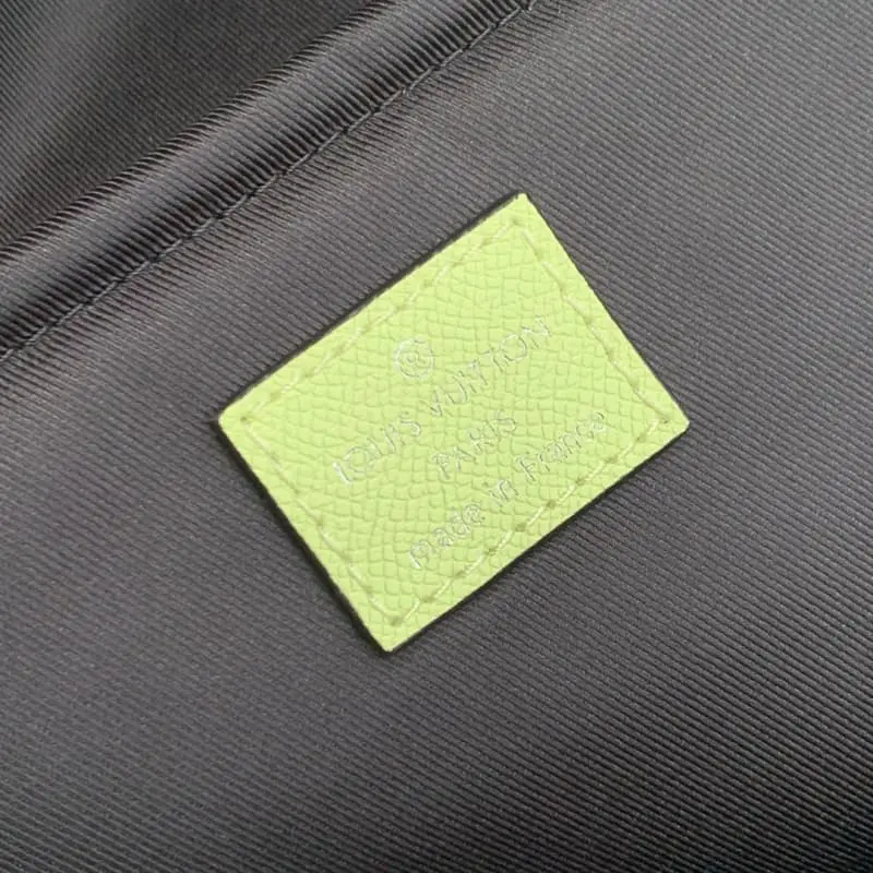 M14076 38x13x28cm High Quality Bags - Image 8