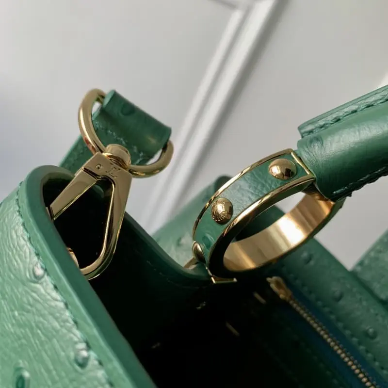 M93483 S1 31.5x20x11cm High Quality Bags - Image 7