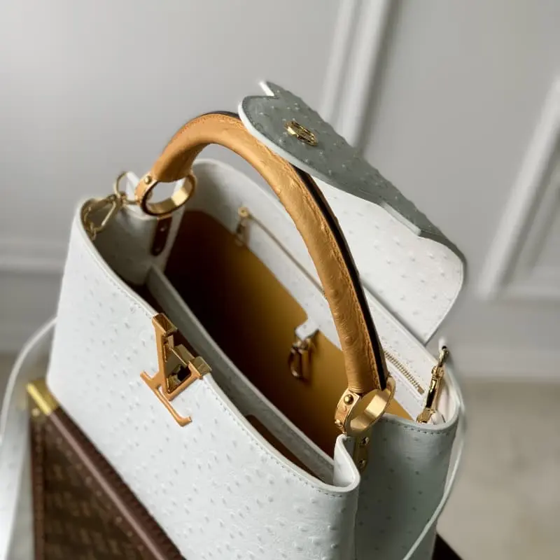 M93483 S3 31.5x20x11cm High Quality Bags - Image 8