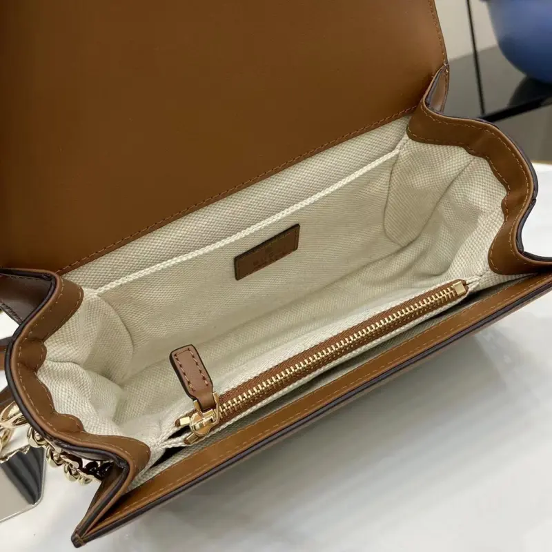 826761 CM 2 High-Quality Bags - Image 8