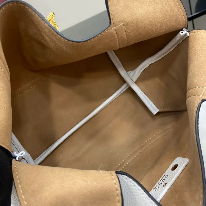 837467 CM 1 High-Quality Bags - Image 8