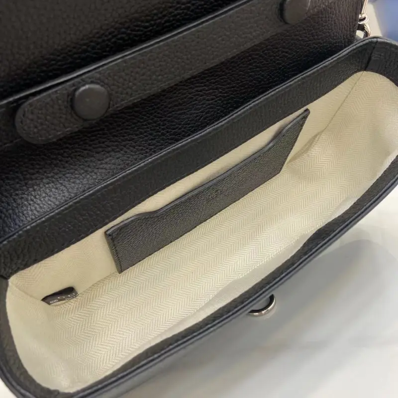 821623 CM 1 High-Quality Bags - Image 8