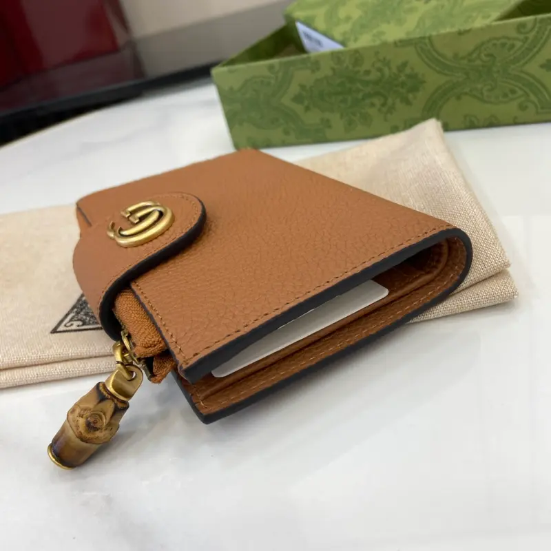 739498 CM 1 High-Quality Bags - Image 8