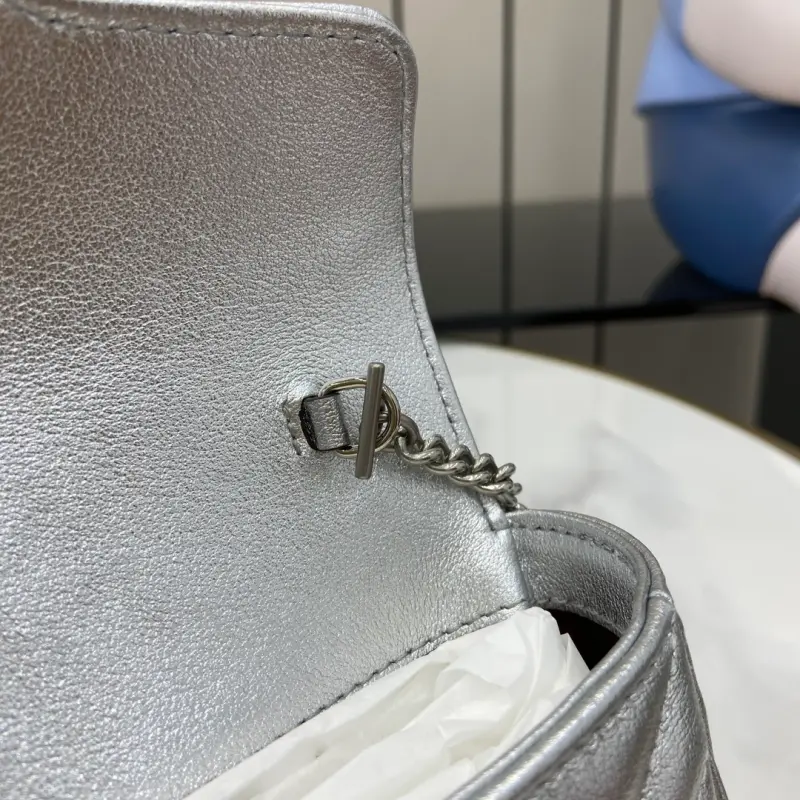 476433 CM 1 High-Quality Bags - Image 10