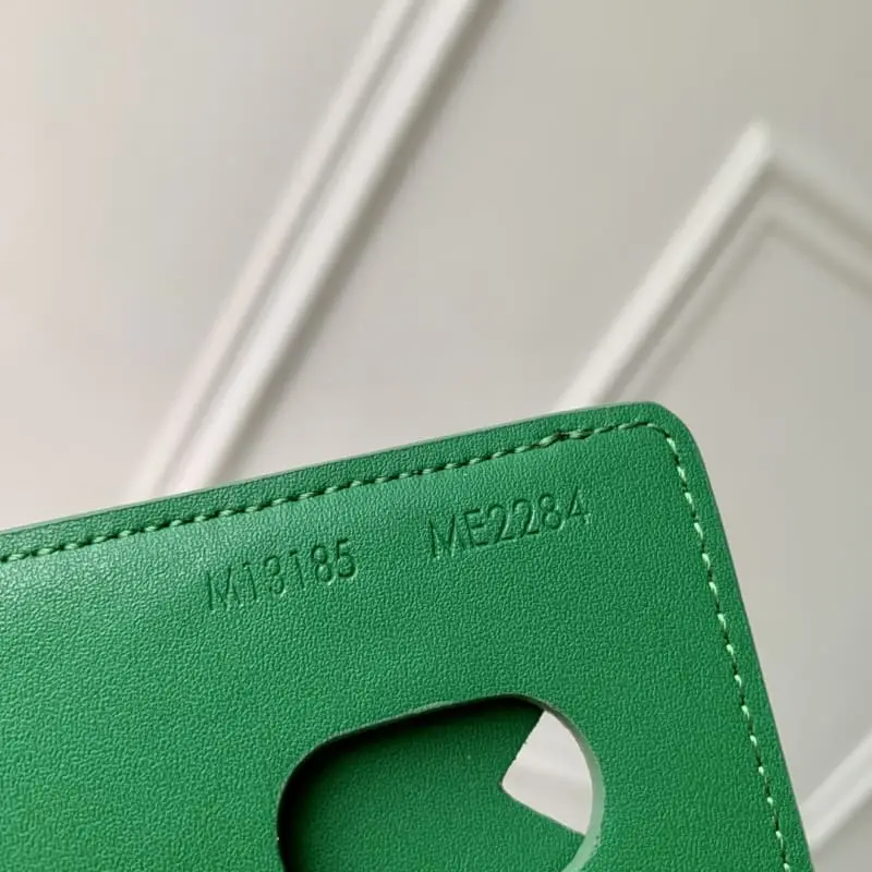 M12853 Green 9.5x0.5x6.5cm High Quality Bags - Image 7