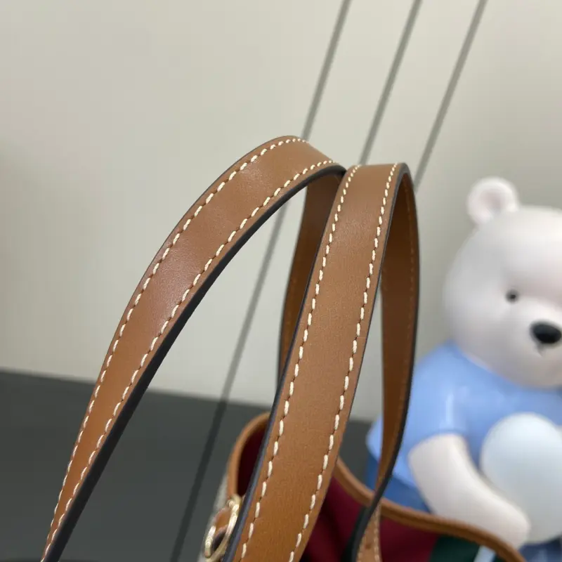 815212 CM 1 High-Quality Bags - Image 8