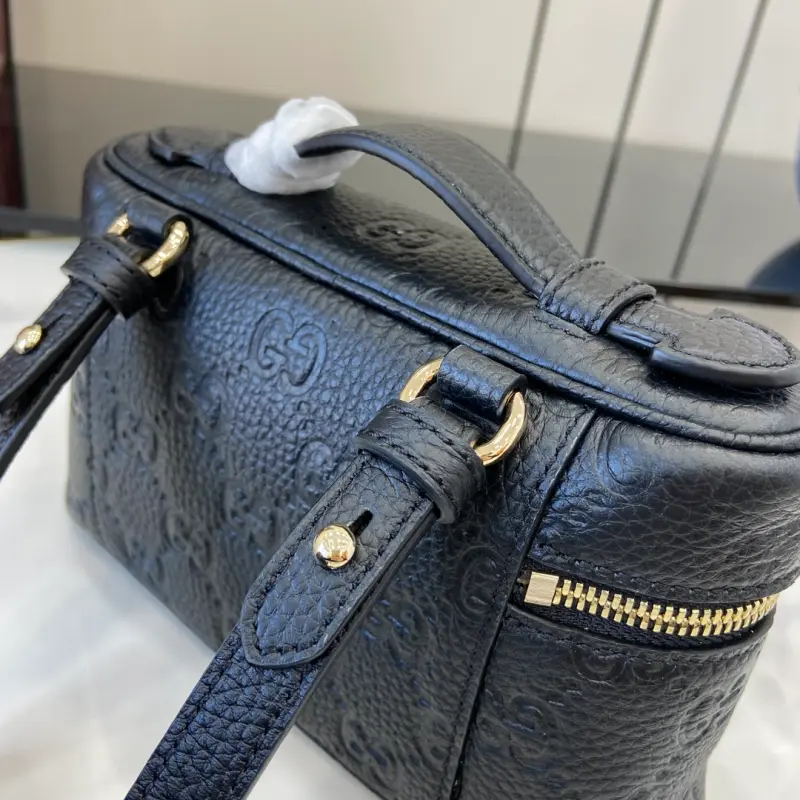 815949 CM 2 High-Quality Bags - Image 10