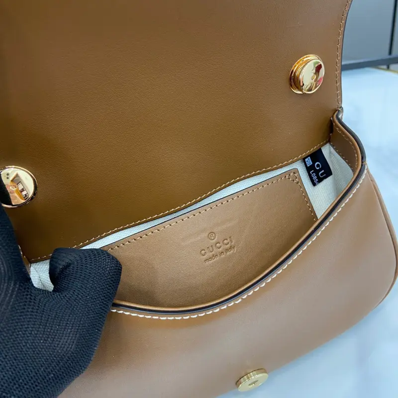 815700 CM 1 High-Quality Bags - Image 9