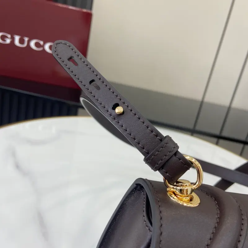 815700 CM 4 High-Quality Bags - Image 10