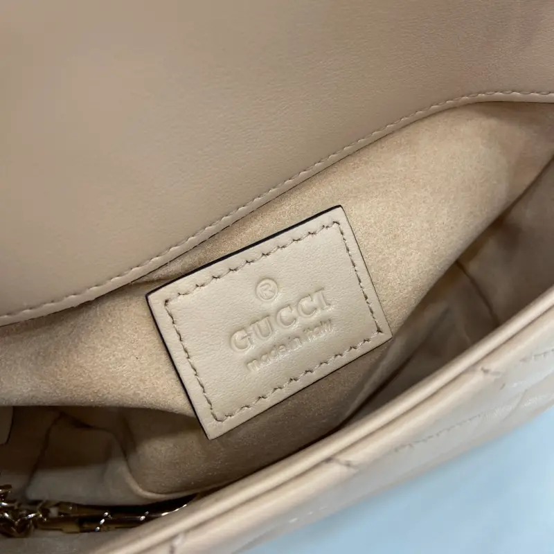 476433 CM 4 High-Quality Bags - Image 10