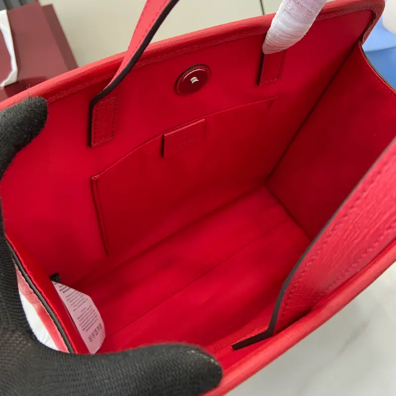 605614 CM 3 High-Quality Bags - Image 8