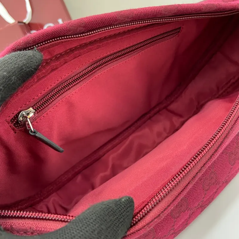 802096 CM 2 High-Quality Bags - Image 8