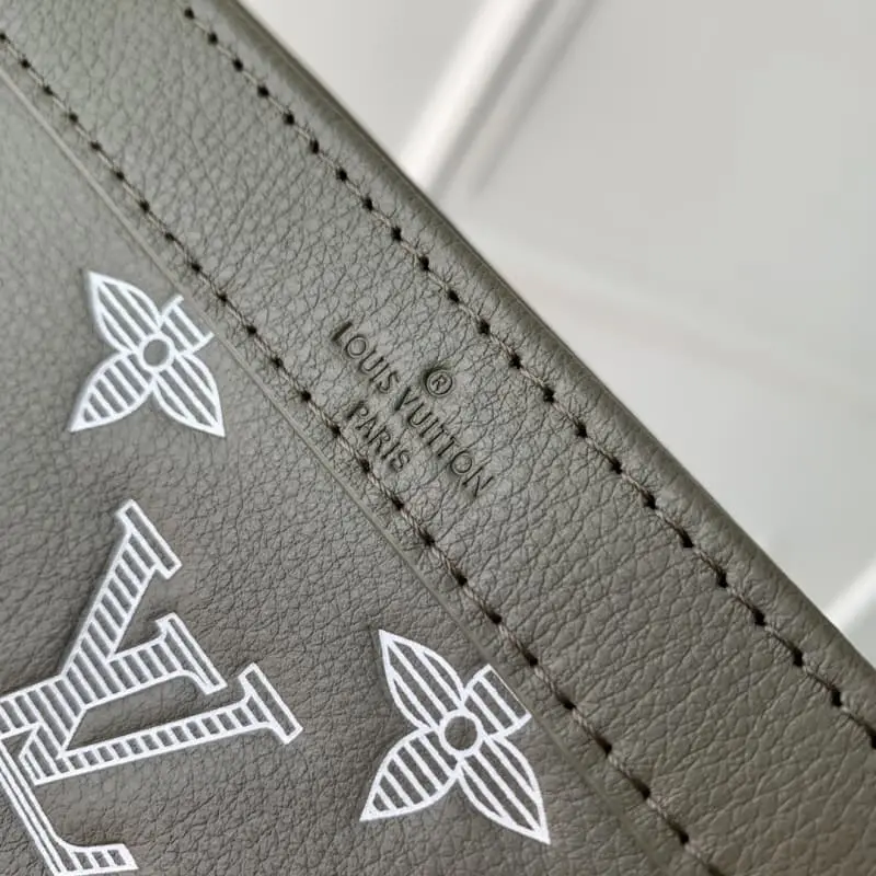 M81115 Elegant Green 22x14.5x4.5cm High Quality Bags - Image 8