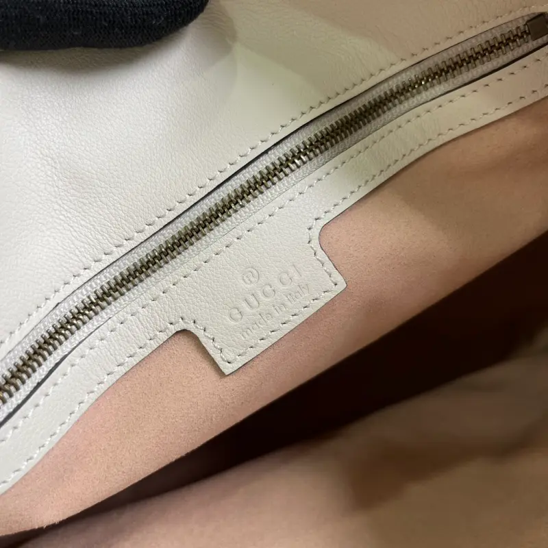 746245 CM 2 High-Quality Bags - Image 8