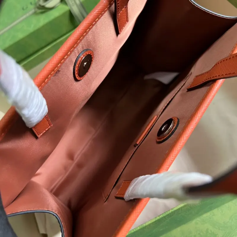 605614 CM 1 High-Quality Bags - Image 8