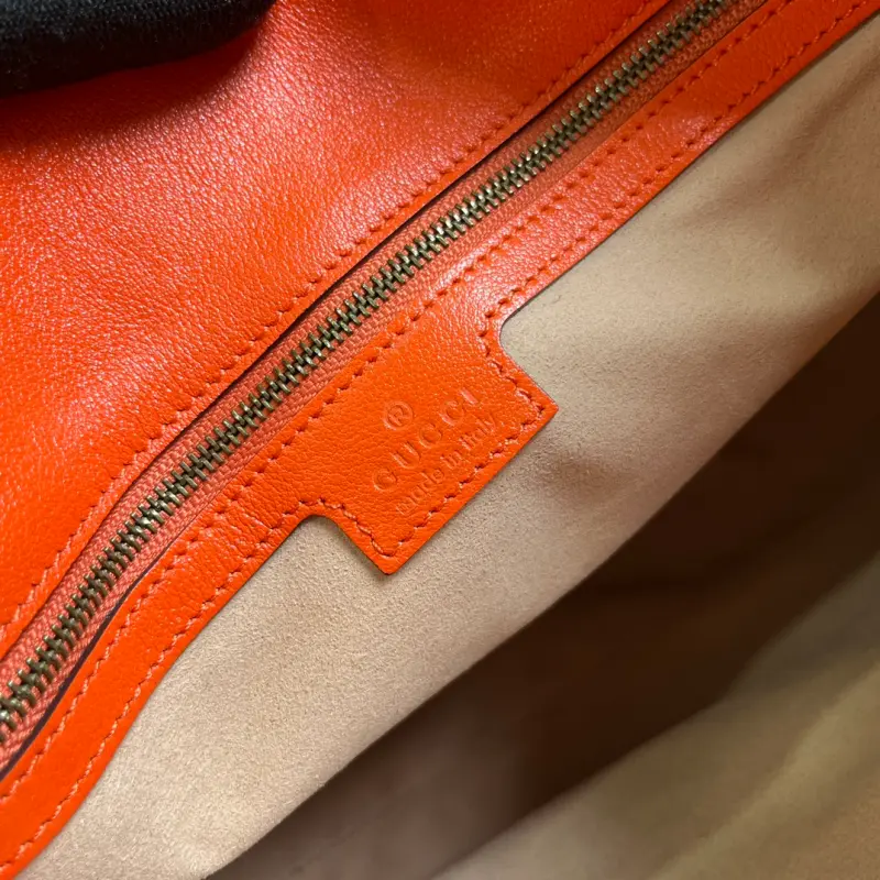 746124 CM 3 High-Quality Bags - Image 8