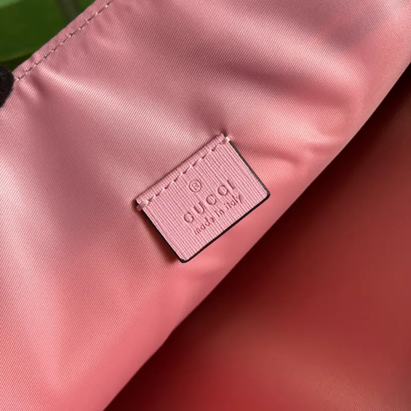 550763 CM 4 High-Quality Bags - Image 8