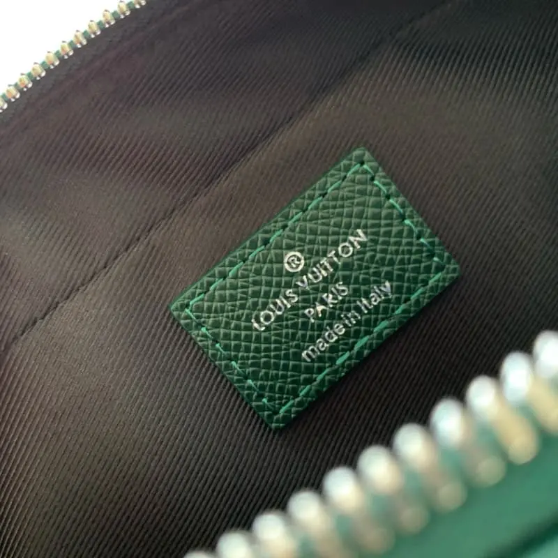 M11657 Green 22.5x15.5x7.5cm High Quality Bags - Image 8