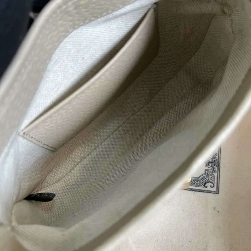 685127 High-Quality Bags - Image 8