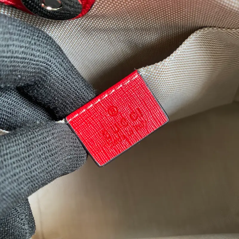 410812 CM 18 High-Quality Bags - Image 8