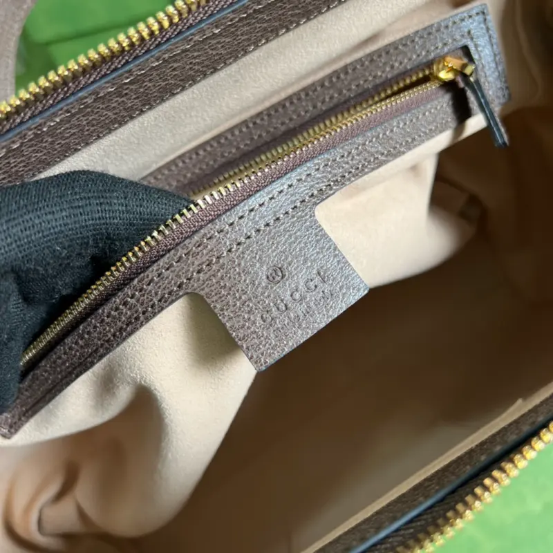 524537 CM 1 High-Quality Bags - Image 7