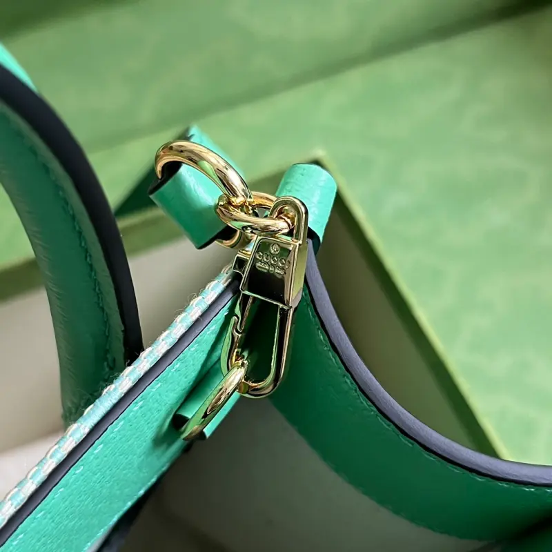 671623 CM 4 High-Quality Bags - Image 8