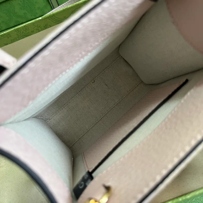 671623 CM 6 High-Quality Bags - Image 8