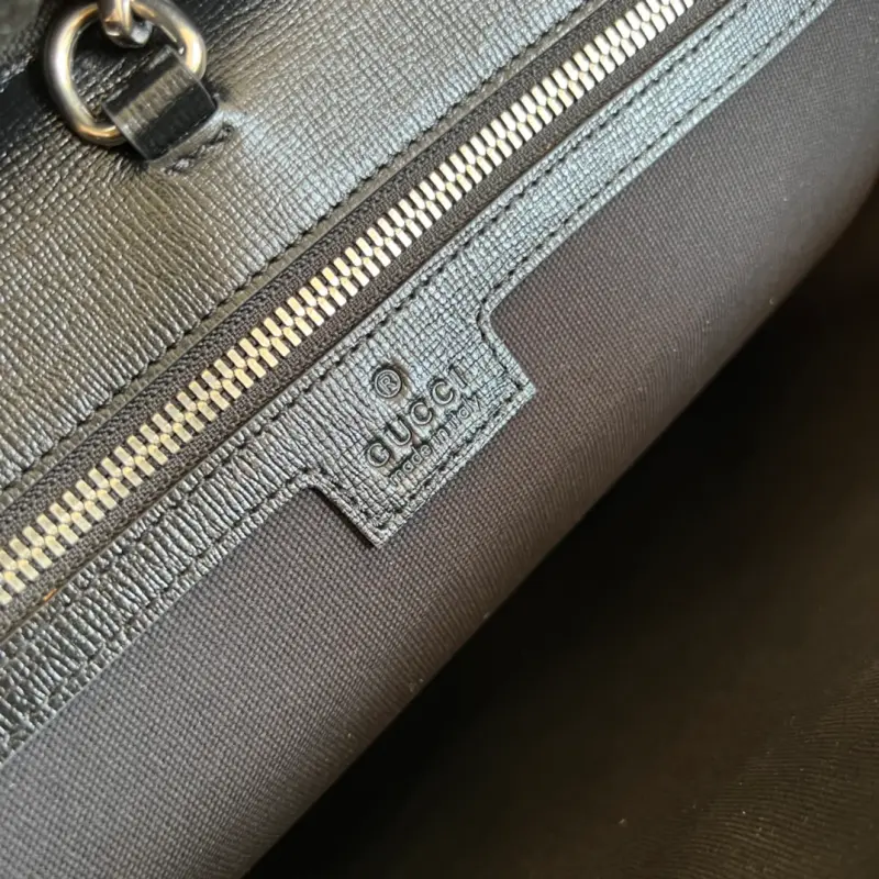 674155 CM 3 High-Quality Bags - Image 8