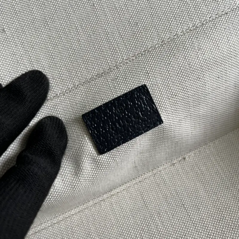 726669 CM 1 High-Quality Bags - Image 8