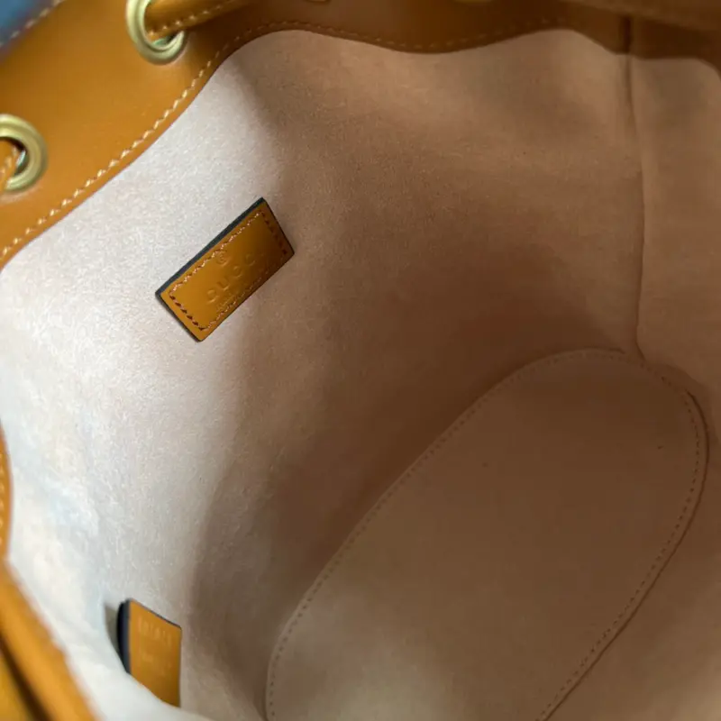 724667 CM 3 High-Quality Bags - Image 8