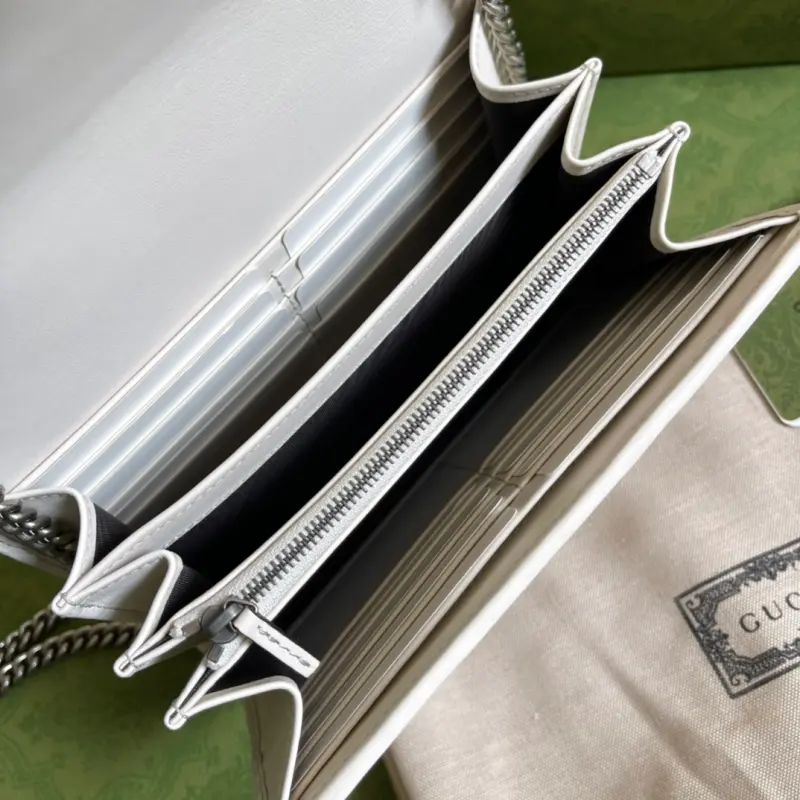 476433 CM 8 High-Quality Bags - Image 8