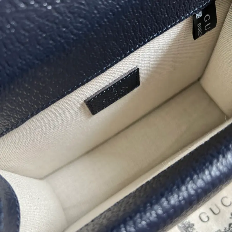 421970 CM 3 High-Quality Bags - Image 8