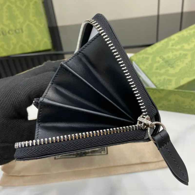 790057 CM 2 High-Quality Bags - Image 8