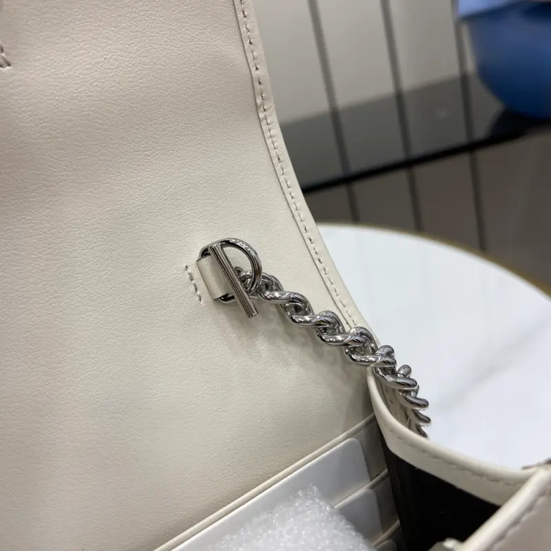 790060 CM 1 High-Quality Bags - Image 8