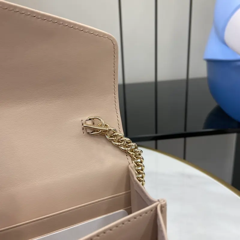 474575 CM 1 High-Quality Bags - Image 10