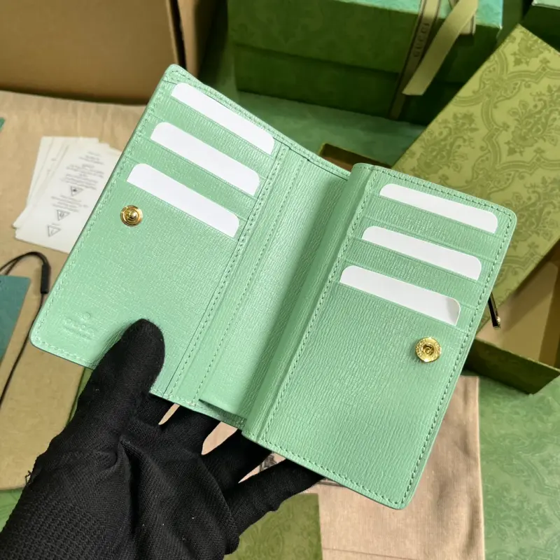 772640 CM 3 High-Quality Bags - Image 8