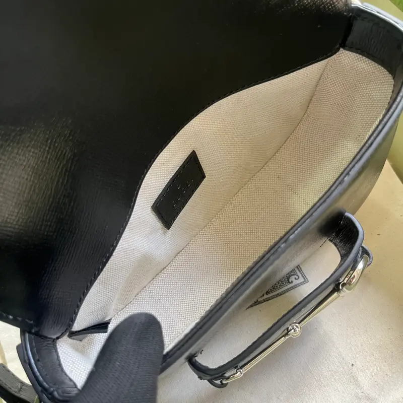 774209 CM 3 High-Quality Bags - Image 8