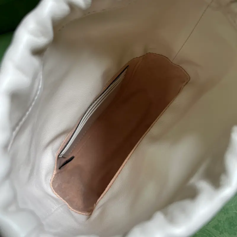 746433 CM 1 High-Quality Bags - Image 8