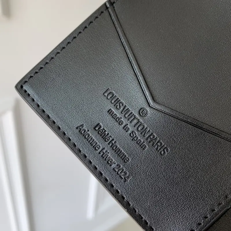 M64502 Silk screen passport holder 10x14x2cm High Quality Bags - Image 8