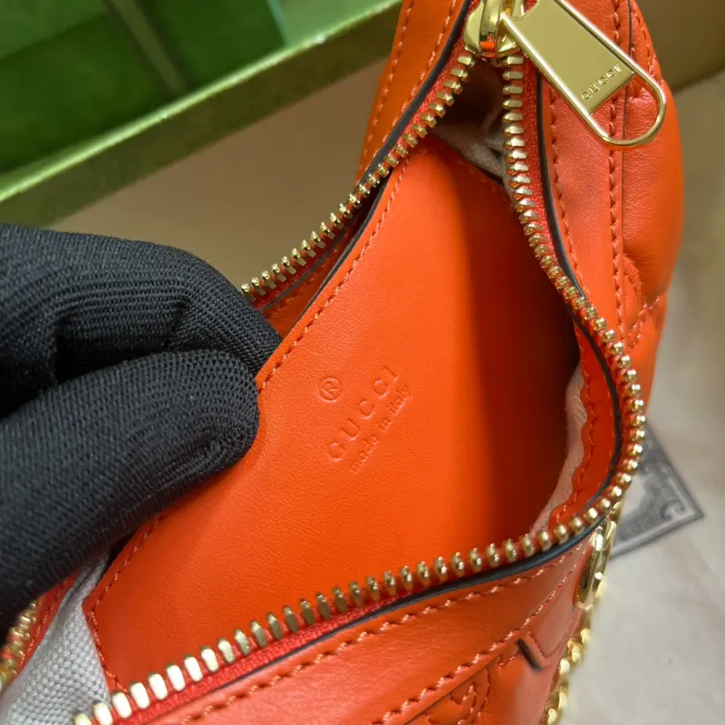 739736 CM 2 High-Quality Bags - Image 8